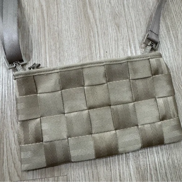 Harvey’s seatbelt bag Hipster mini crossbody purse